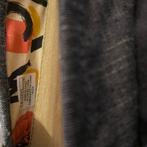 TOMS - Picture 6 of 7